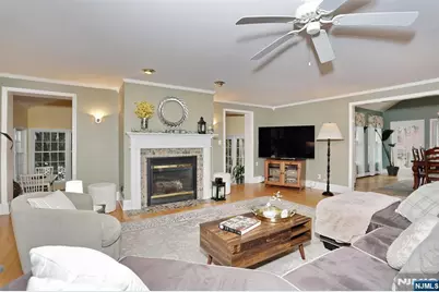 215 Hill Street, Midland Park, NJ 07432 - Photo 11