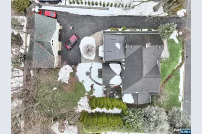 215 Hill Street, Midland Park, NJ 07432 - Photo 29