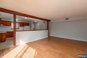 423 Meadow Woods Ln 310, Lawrence Township, NJ 08648 - Photo 5