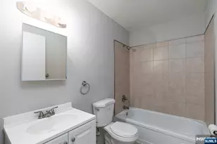 423 Meadow Woods Ln 310, Lawrence Township, NJ 08648 - Photo 7