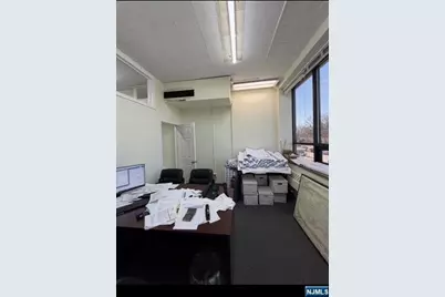 1051 Bloomfield Avenue 11B #11B, Clifton, NJ 07012 - Photo 3