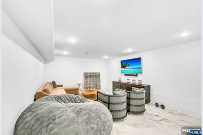 38 Hudson Avenue, Edgewater, NJ 07020 - Photo 47