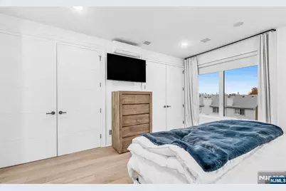 38 Hudson Avenue, Edgewater, NJ 07020 - Photo 27