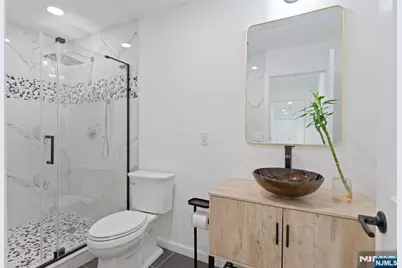 418 E Brinkerhoff Avenue, Palisades Park, NJ 07650 - Photo 11