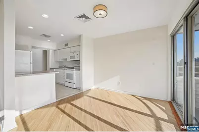 364 Palisade Avenue 5E #5E, Cliffside Park, NJ 07010 - Photo 7