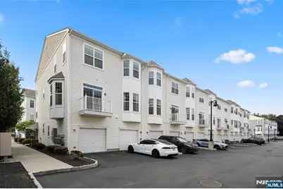 3 Holly Lane 902 #902, Garfield, NJ 07026 - Photo 27