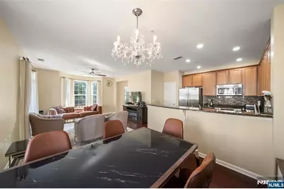 3 Holly Lane 902 #902, Garfield, NJ 07026 - Photo 5