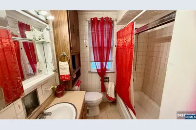 58 Bloomingdale Avenue, Garfield, NJ 07026 - Photo 17