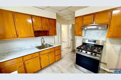 58 Bloomingdale Avenue, Garfield, NJ 07026 - Photo 3