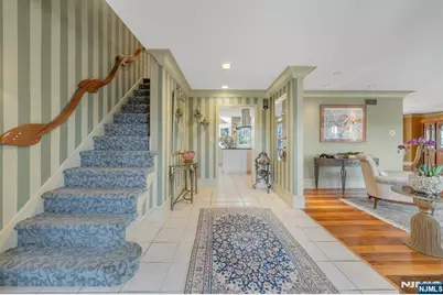 17 Sycamore Drive, Woodcliff Lake, NJ 07677 - Photo 5