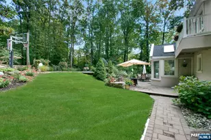 17 Sycamore Dr, Woodcliff Lake, NJ 07677 - Photo 41
