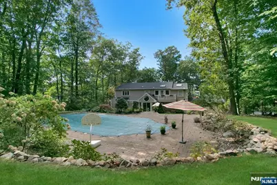 17 Sycamore Drive, Woodcliff Lake, NJ 07677 - Photo 47