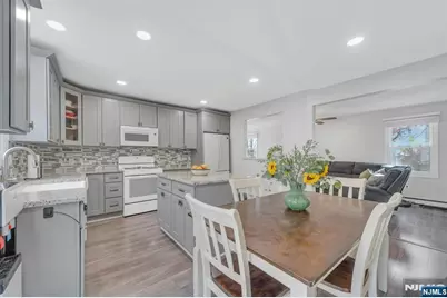 39 Delaware Road, West Milford, NJ 07421 - Photo 15