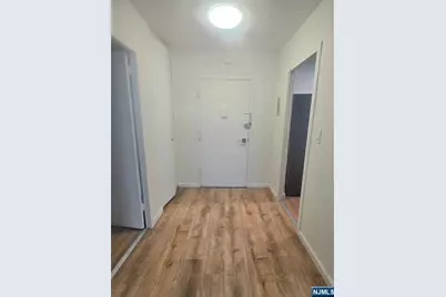 1203 River Road 15G #15G, Edgewater, NJ 07020 - Photo 3