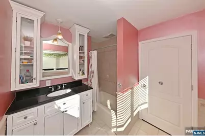 2604 Cleveland Avenue, Washington Township, NJ 07676 - Photo 17