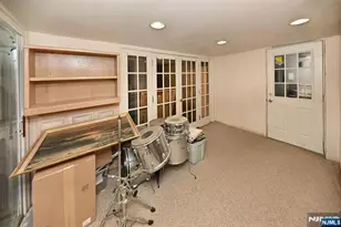 2604 Cleveland Ave, Washington Township, NJ 07676 - Photo 25