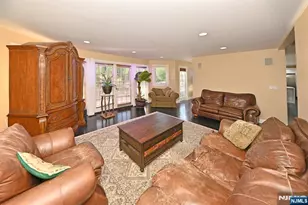 2604 Cleveland Ave, Washington Township, NJ 07676 - Photo 9