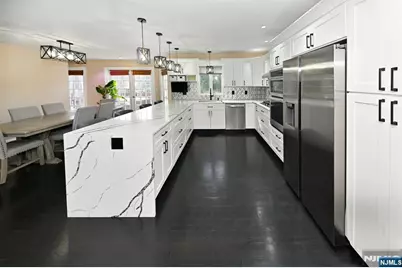 2604 Cleveland Avenue, Washington Township, NJ 07676 - Photo 5