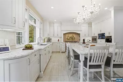 405 Liberty Road, Englewood, NJ 07631 - Photo 9