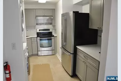 99 Teaneck Road 118 #118, Ridgefield Park, NJ 07660 - Photo 9