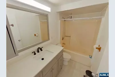 99 Teaneck Road 118 #118, Ridgefield Park, NJ 07660 - Photo 13