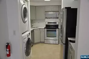 99 Teaneck Road 118, Ridgefield Park, NJ 07660 - Photo 3