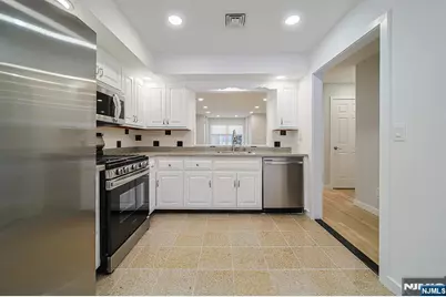 196 Madison Avenue 15 #15, Dumont, NJ 07628 - Photo 9