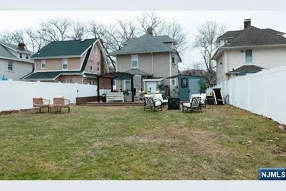 290 Elm Avenue, Bogota, NJ 07603 - Photo 29