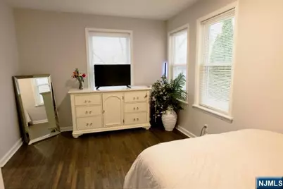 290 Elm Avenue, Bogota, NJ 07603 - Photo 17