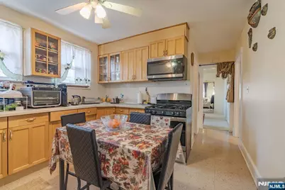 127 Morris Avenue, Garfield, NJ 07026 - Photo 25