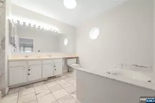 337 The Promenade 337, Edgewater, NJ 07020 - Photo 17