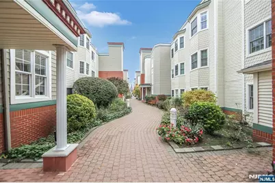 337 The Promenade 337 #337, Edgewater, NJ 07020 - Photo 1