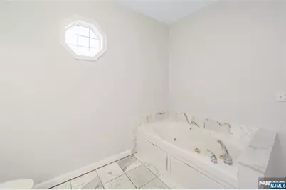 337 The Promenade 337 #337, Edgewater, NJ 07020 - Photo 15