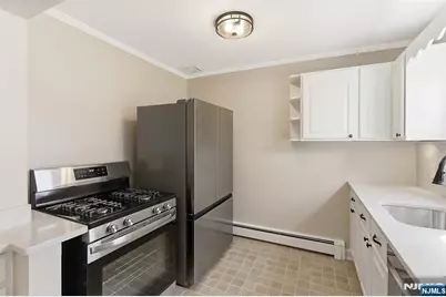 47 Peek Street, Rochelle Park Township, NJ 07662 - Photo 11