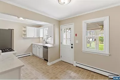 47 Peek Street, Rochelle Park Township, NJ 07662 - Photo 9