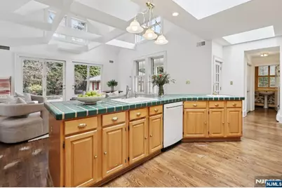 167 Hobart Avenue, Millburn, NJ 07078 - Photo 17