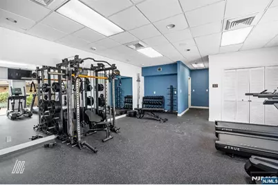 300 Gorge Road 75 #75, Cliffside Park, NJ 07010 - Photo 25