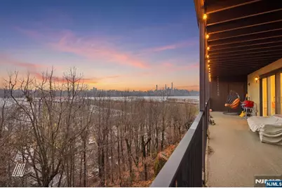 300 Gorge Road 75 #75, Cliffside Park, NJ 07010 - Photo 1