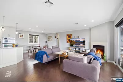 300 Gorge Road 75 #75, Cliffside Park, NJ 07010 - Photo 3