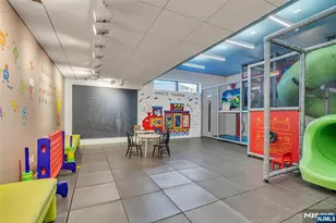 250 Gorge 21E, Cliffside Park, NJ 07010 - Photo 11