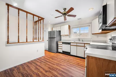 11 Rothwell Drive 11D #11D, Jamesburg, NJ 08831 - Photo 17