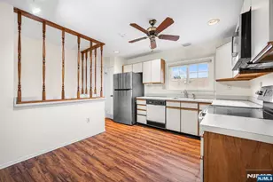 11 Rothwell Dr 11D, Jamesburg, NJ 08831 - Photo 17