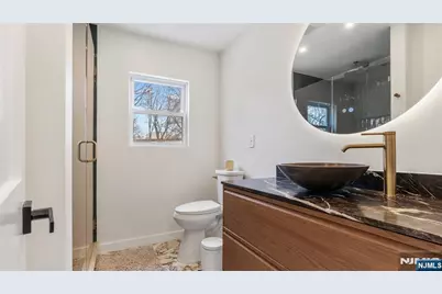 44 Schlosser Drive, Rochelle Park Township, NJ 07662 - Photo 33