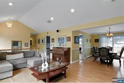 364 Piermont Avenue, Hillsdale, NJ 07642 - Photo 5