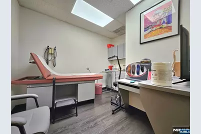 842 Clifton Avenue 6 #6, Clifton, NJ 07013 - Photo 35