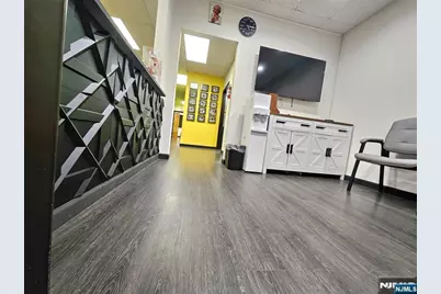 842 Clifton Avenue 6 #6, Clifton, NJ 07013 - Photo 7