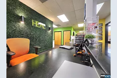 842 Clifton Avenue 6 #6, Clifton, NJ 07013 - Photo 1