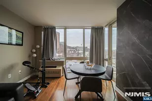 612 Hudson Park 612, Edgewater, NJ 07020 - Photo 5