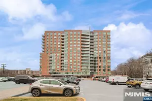 612 Hudson Park 612, Edgewater, NJ 07020 - Photo 1