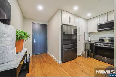 612 Hudson Park 612 #612, Edgewater, NJ 07020 - Photo 11
